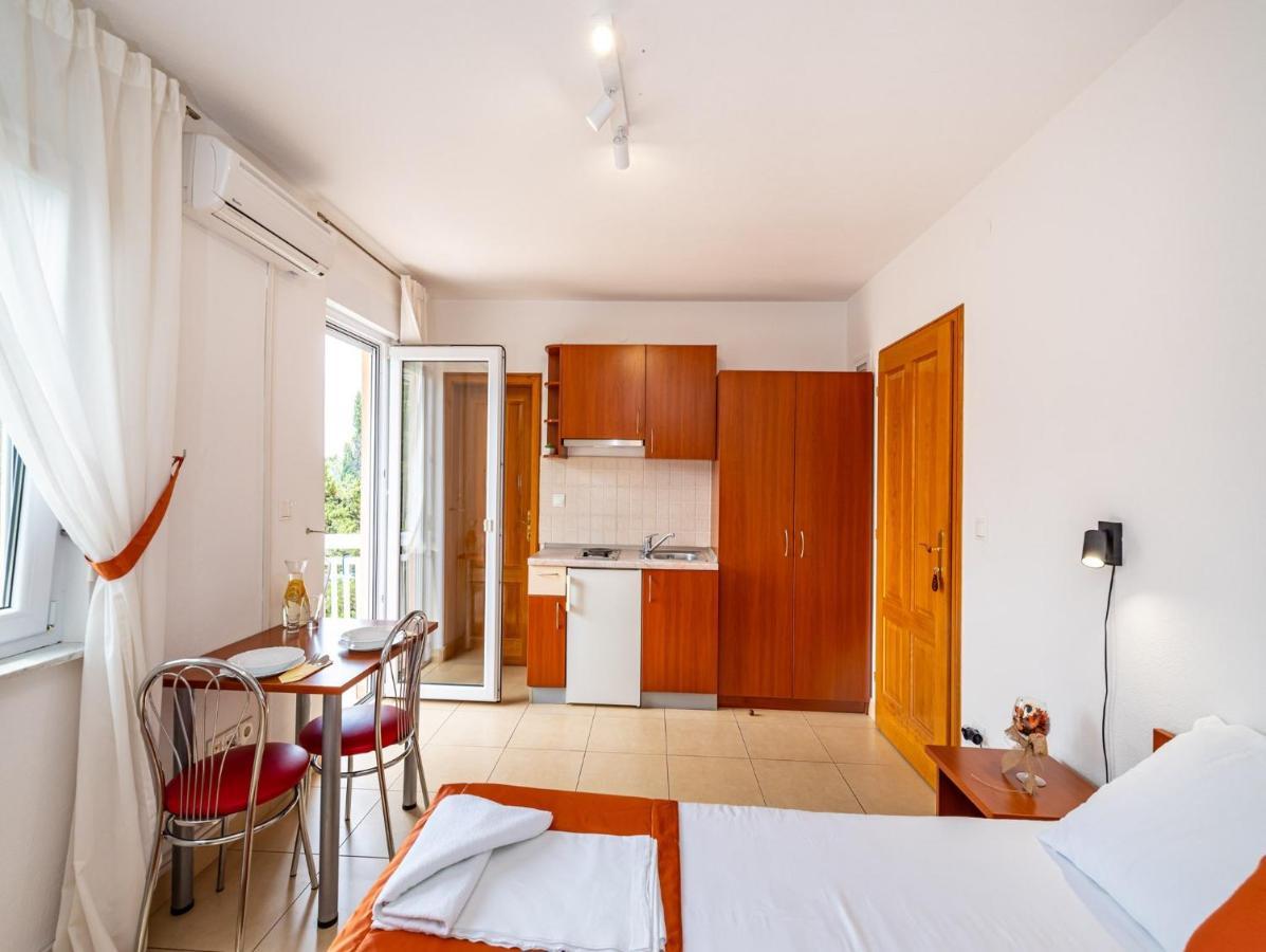 Apartments Prkacin スタリグラード エクステリア 写真