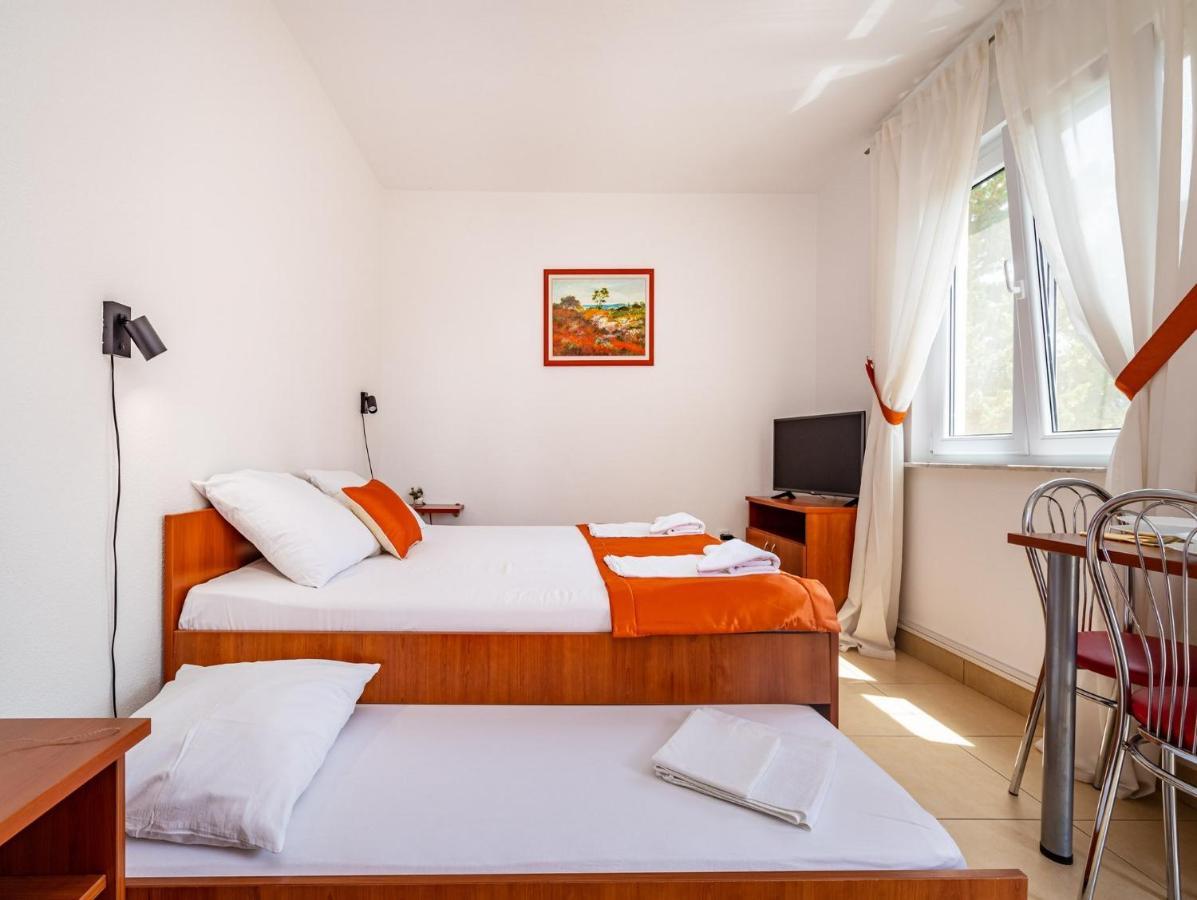 Apartments Prkacin スタリグラード エクステリア 写真